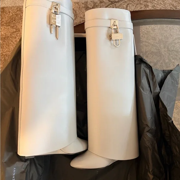 Givenchy grey Heeled Boots . Calf leather - Picture 2 of 12